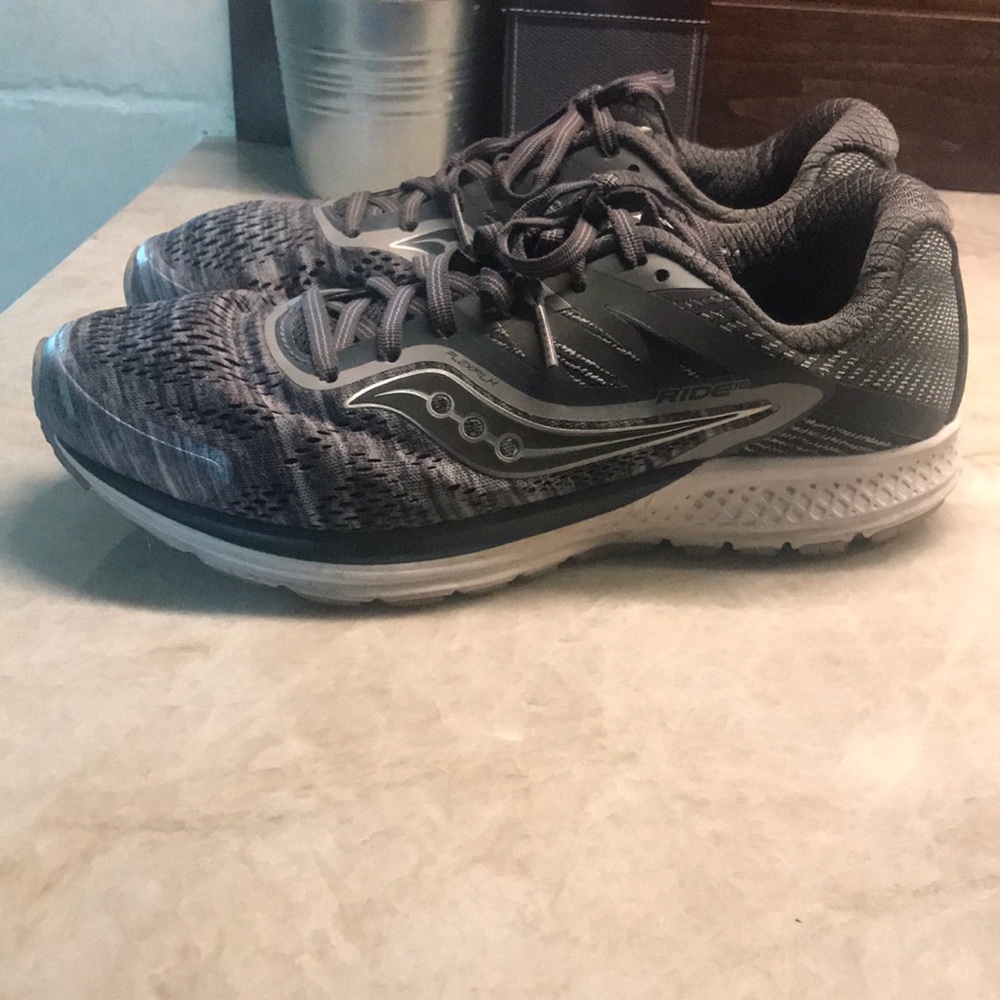 Saucony Running Shoes Ride 10